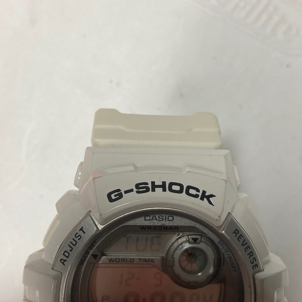 Casio Gshock G8900A, strap adapters, orange nato cloth strap, working battery - Picture 14 of 16